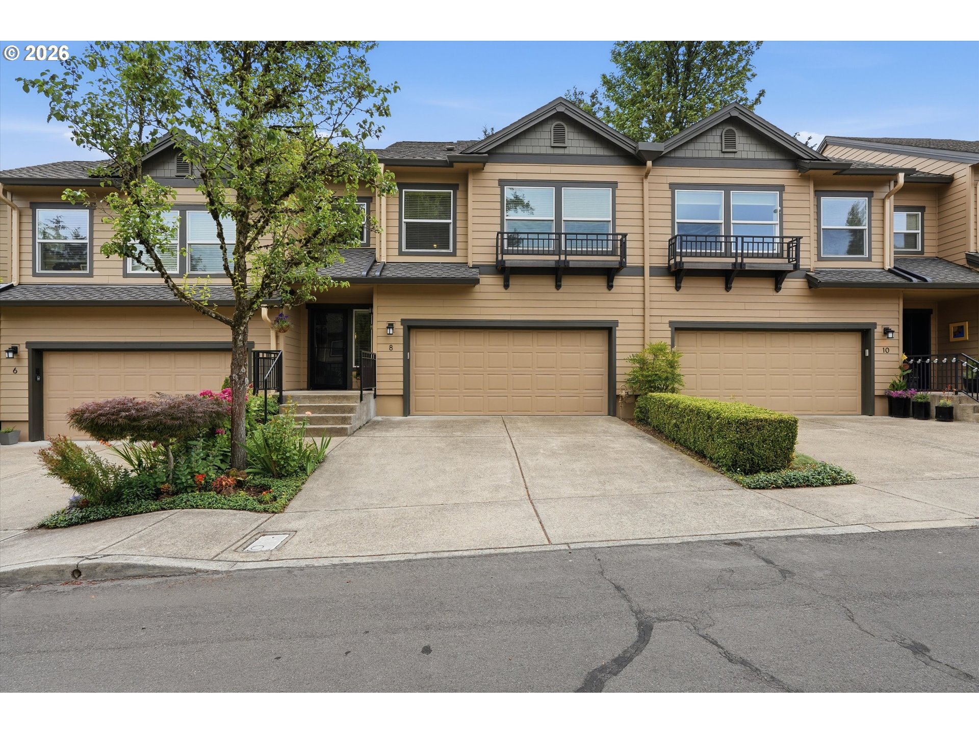8 Summit Ridge CT