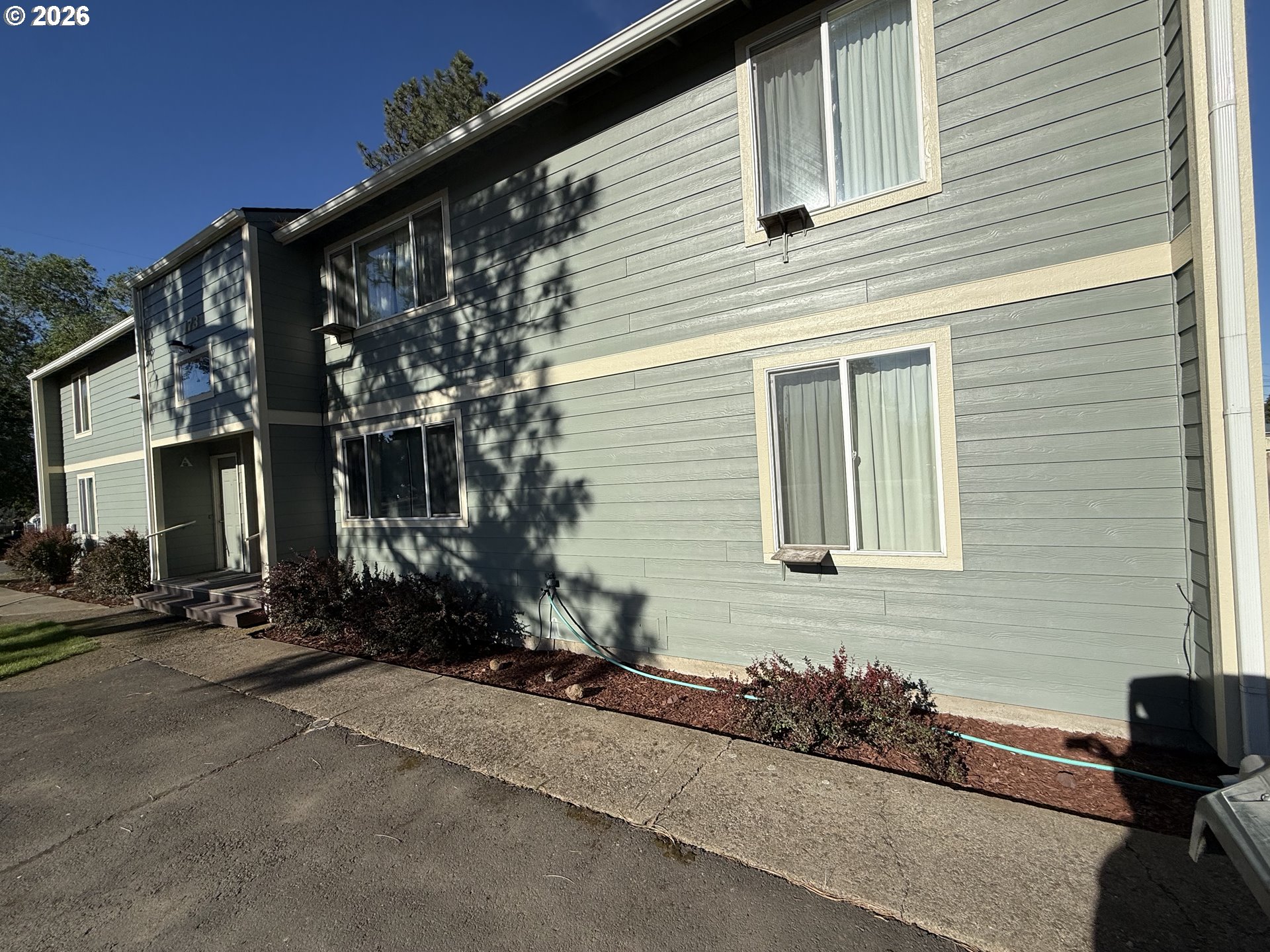 173 N 15TH AVE