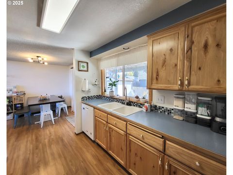 Tiny photo for 1153 Cedar Pl, Creswell, OR 97426 (MLS # 362275561)