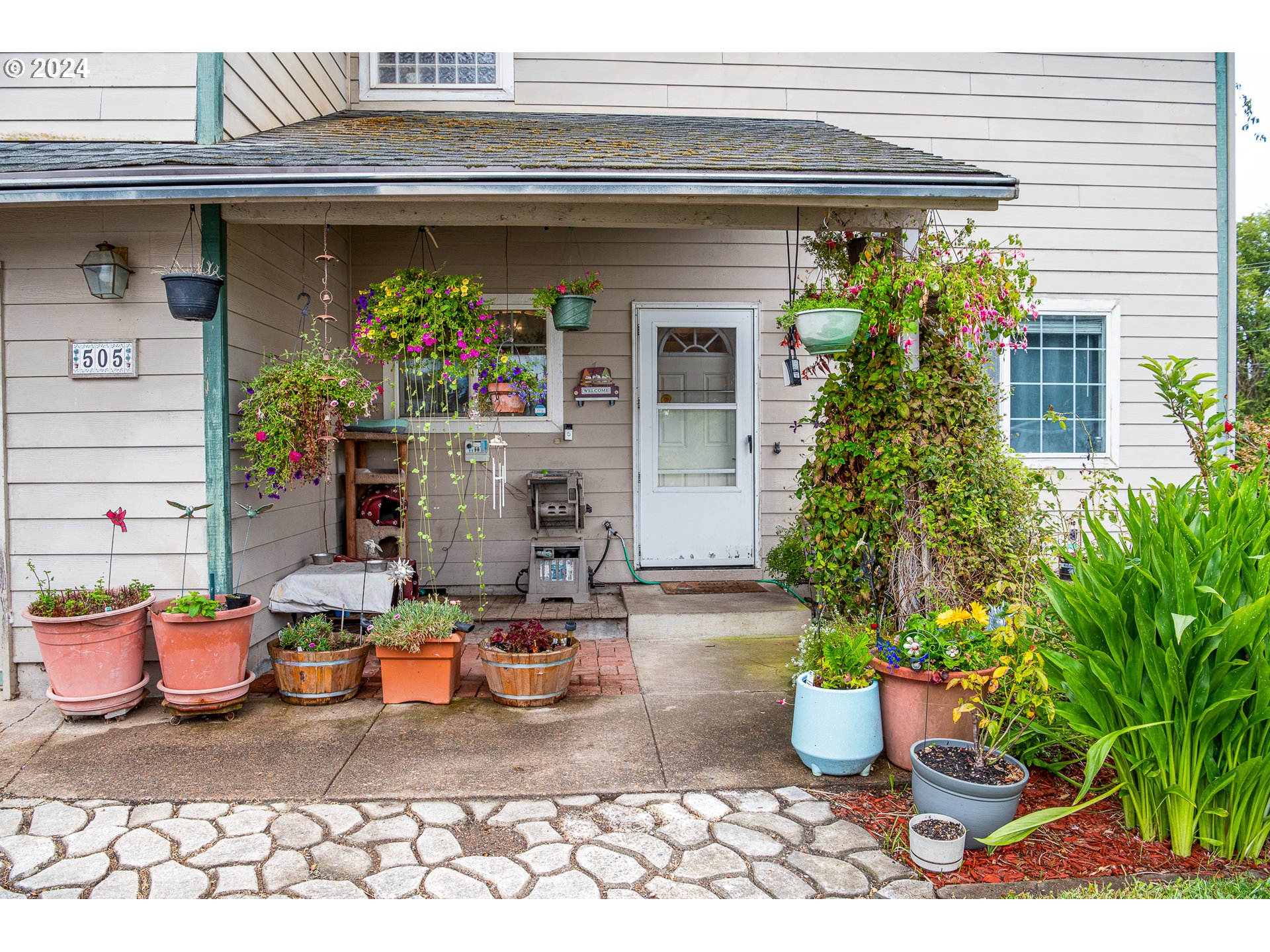 505 TRACY PL