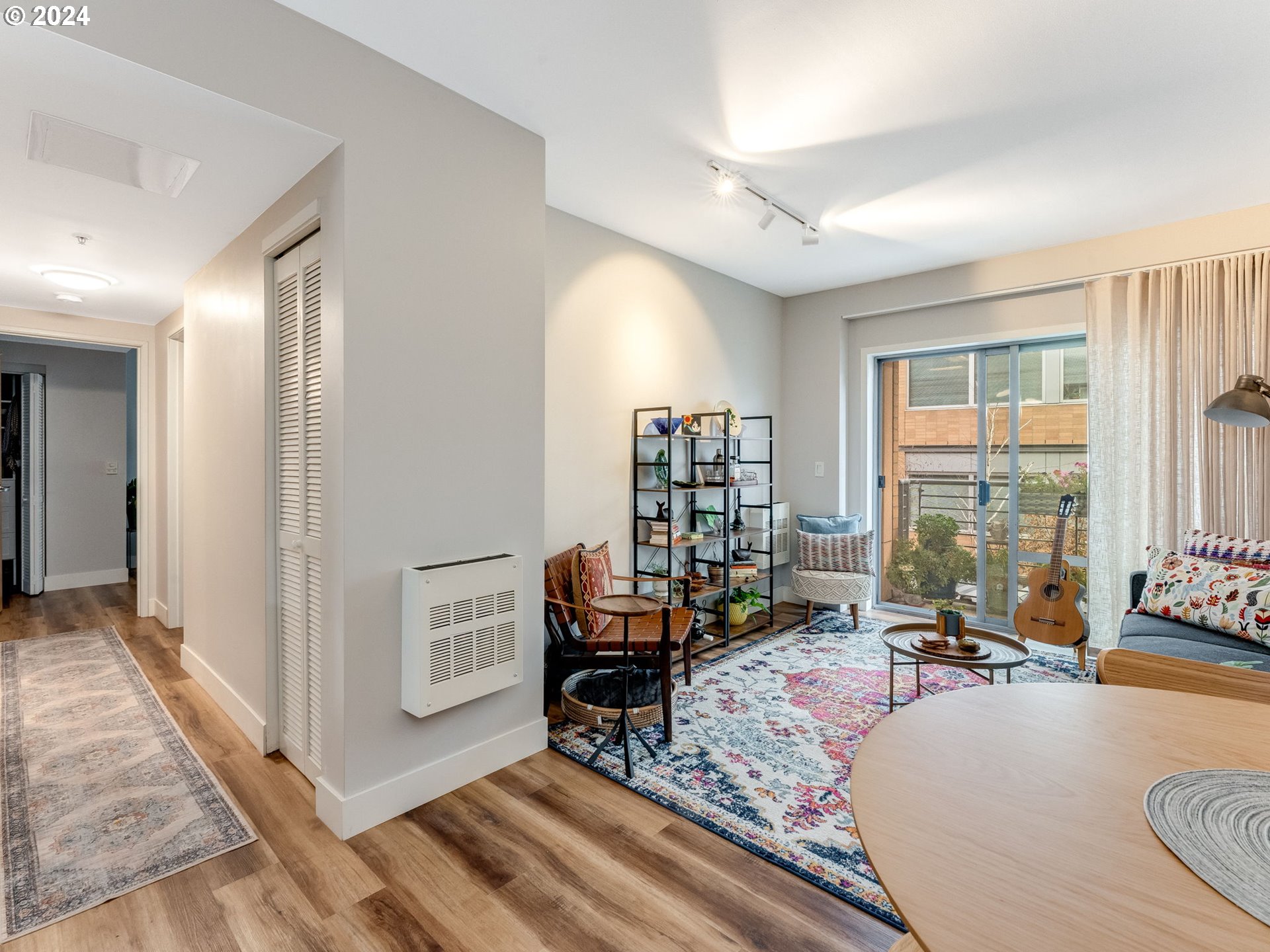 701 COLUMBIA ST 414