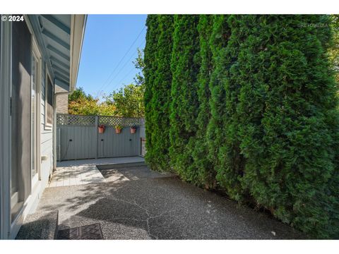 A home in Newberg