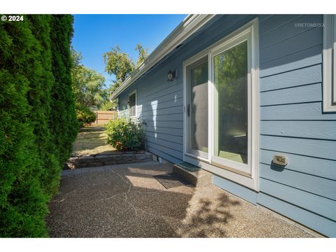 A home in Newberg