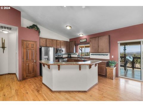 A home in Prineville