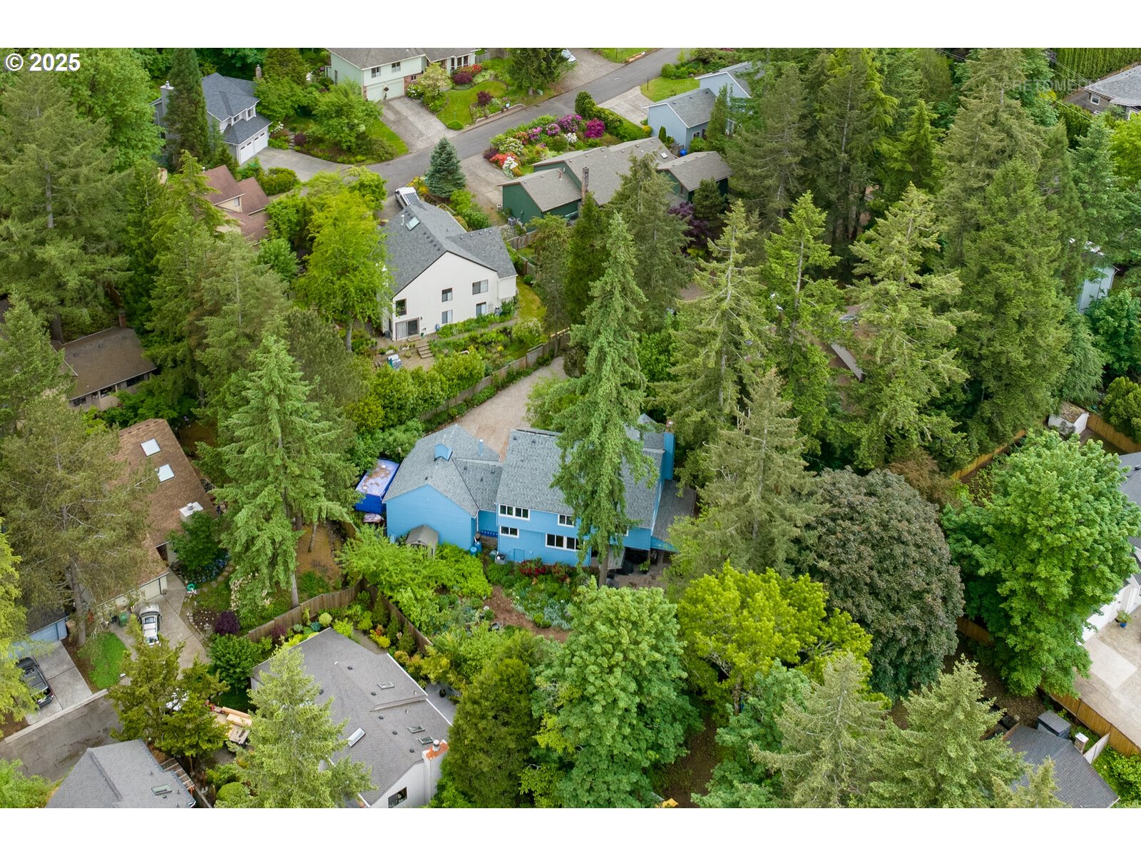 Portland, Oregon 97219, United States, 5 Bedrooms Bedrooms, ,3 BathroomsBathrooms,Residential,Active,131967