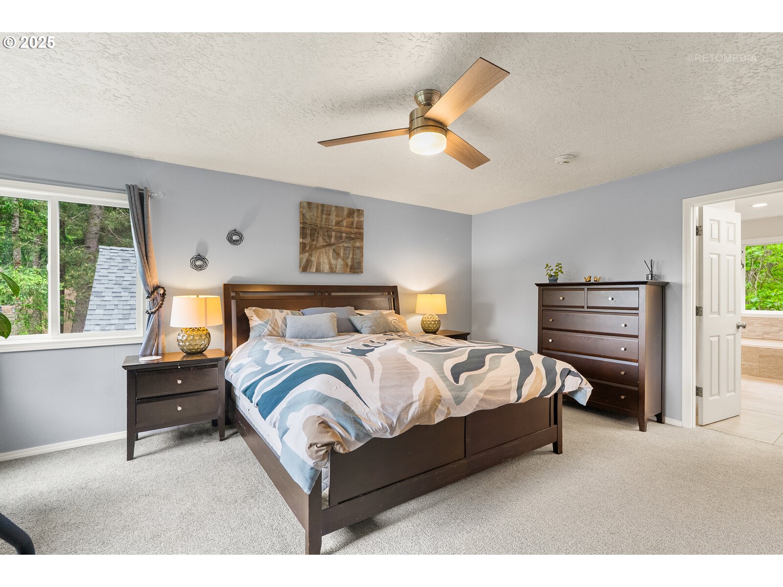 Portland, Oregon 97219, United States, 5 Bedrooms Bedrooms, ,3 BathroomsBathrooms,Residential,Active,131967