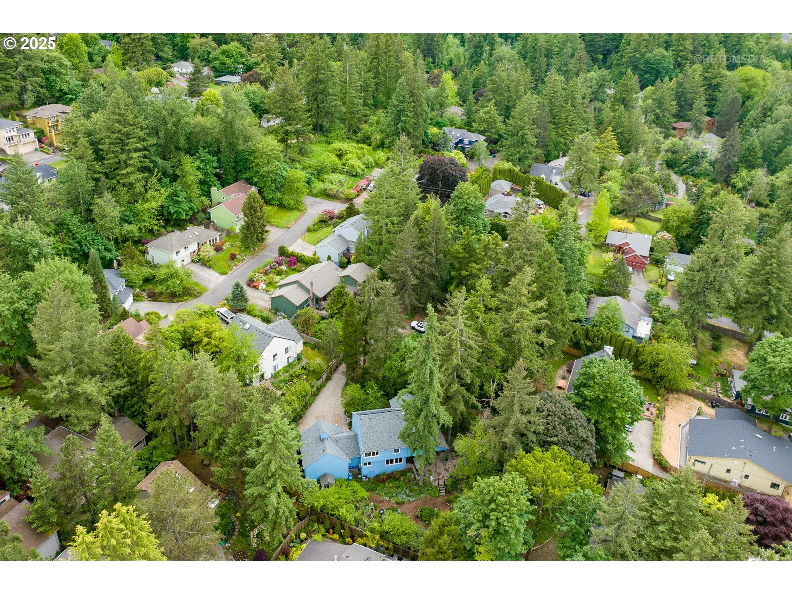 Portland, Oregon 97219, United States, 5 Bedrooms Bedrooms, ,3 BathroomsBathrooms,Residential,Active,131967