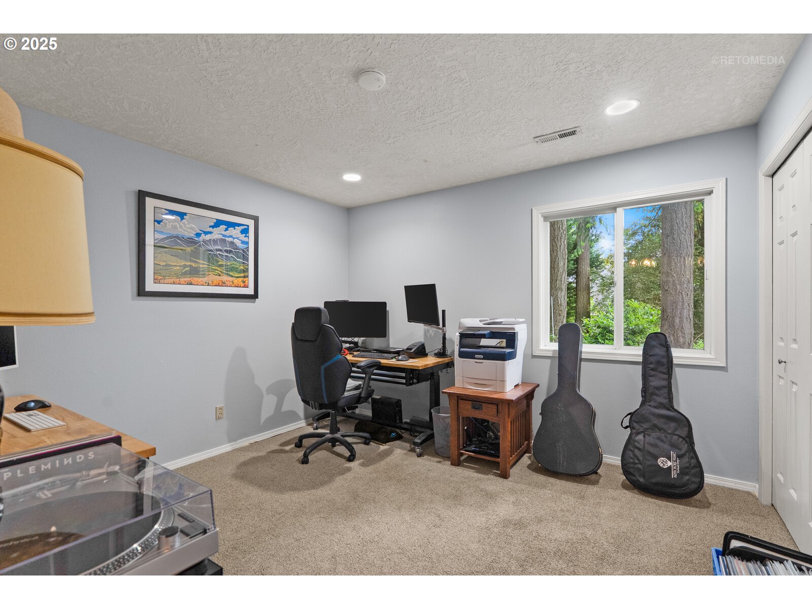 Portland, Oregon 97219, United States, 5 Bedrooms Bedrooms, ,3 BathroomsBathrooms,Residential,Active,131967