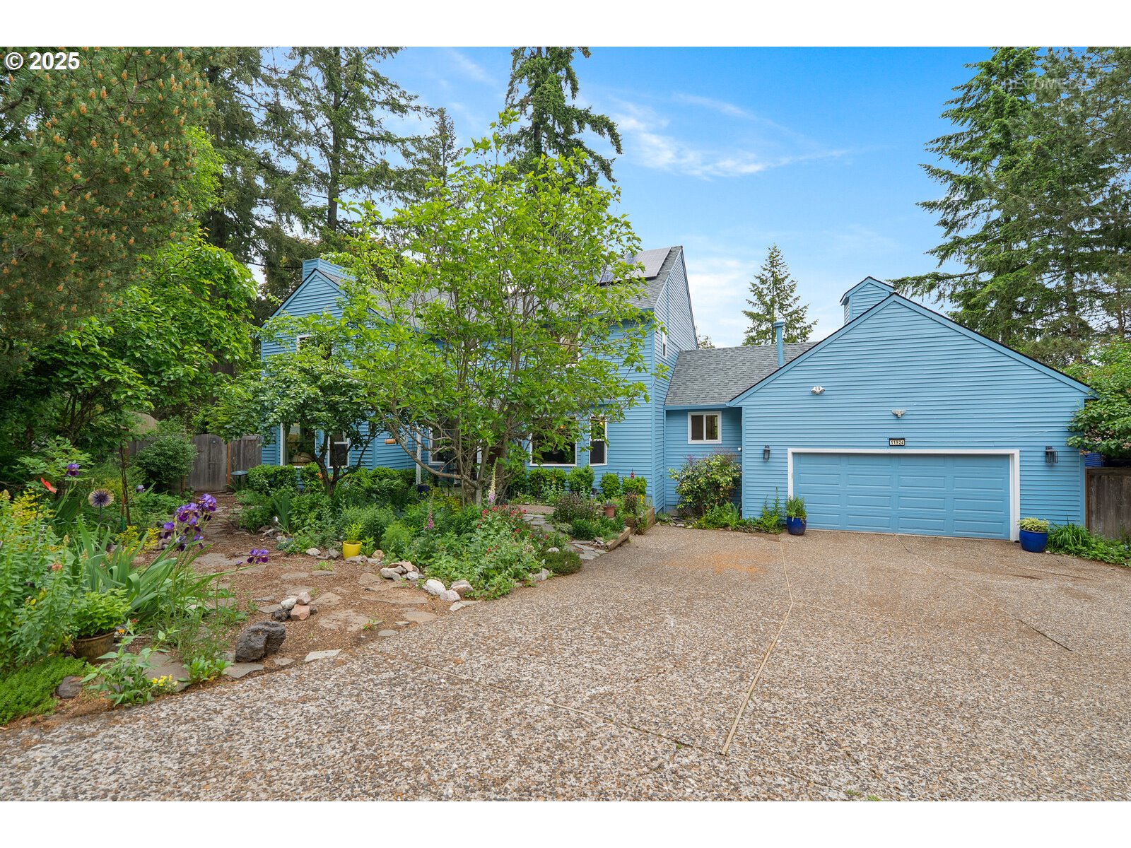 Portland, Oregon 97219, United States, 5 Bedrooms Bedrooms, ,3 BathroomsBathrooms,Residential,Active,131967