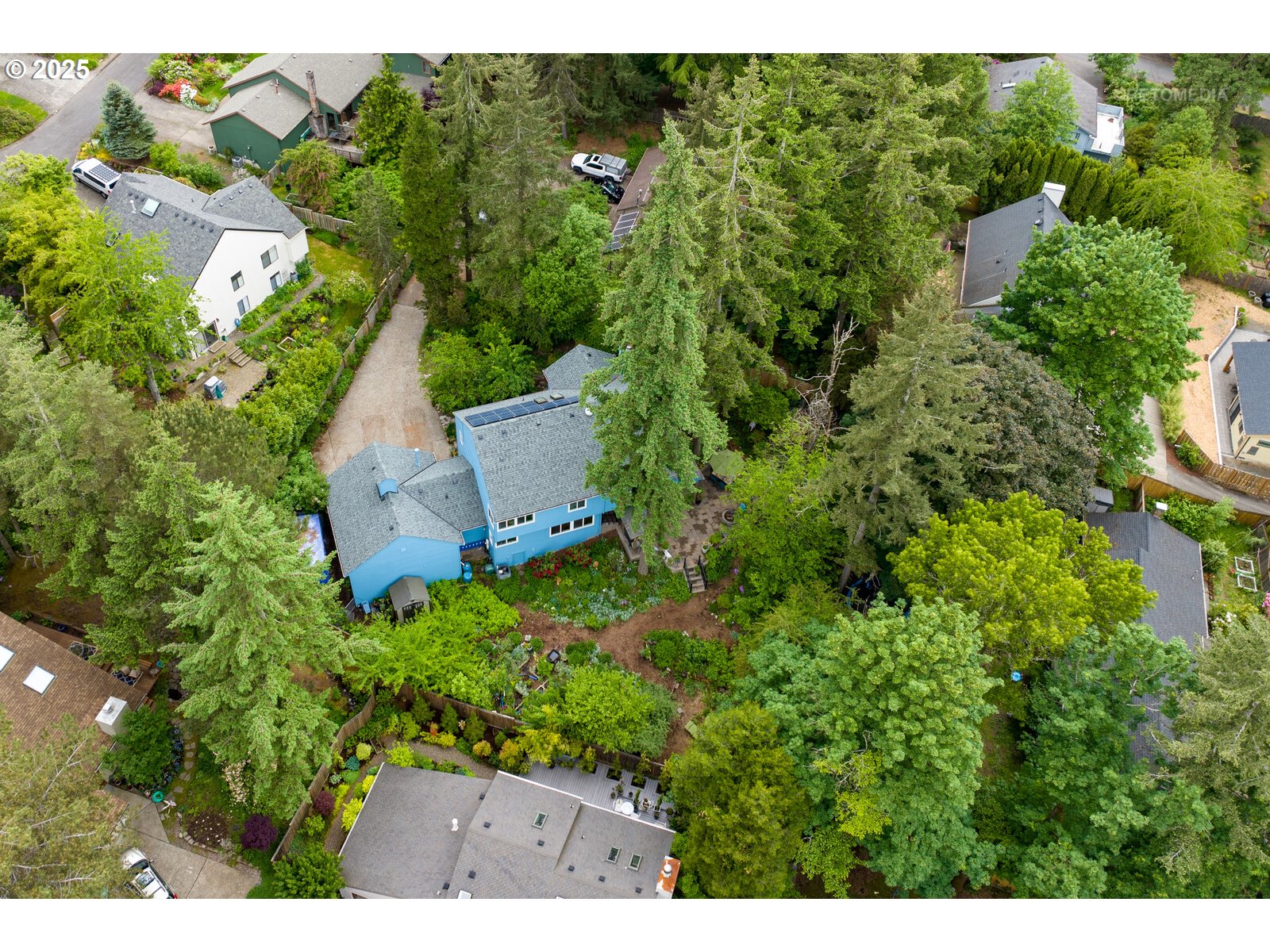 Portland, Oregon 97219, United States, 5 Bedrooms Bedrooms, ,3 BathroomsBathrooms,Residential,Active,131967