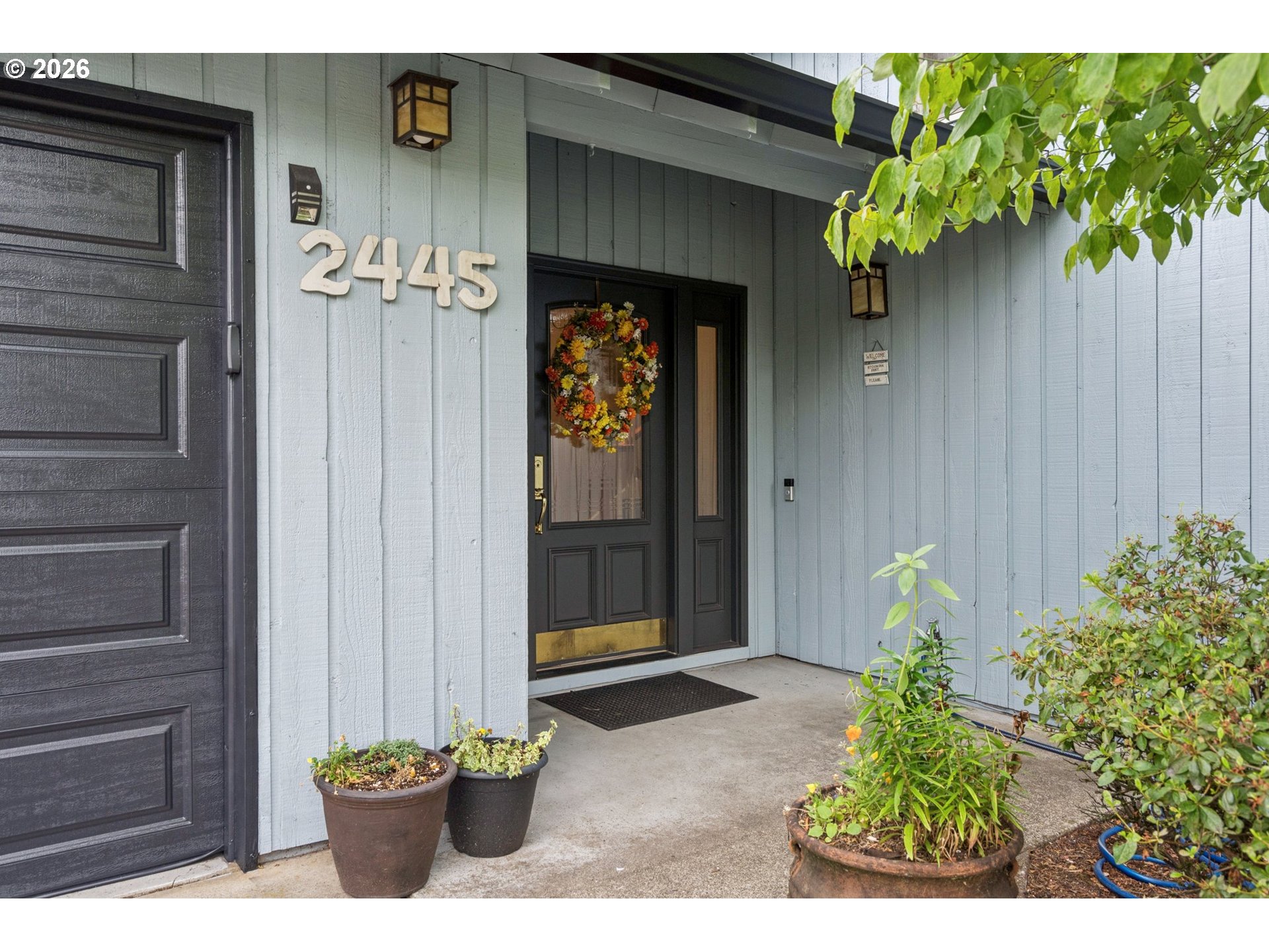 2445 DEBOK RD