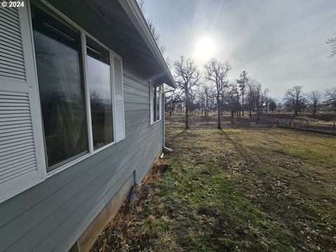 A home in Goldendale