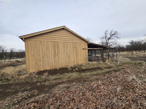 A home in Goldendale