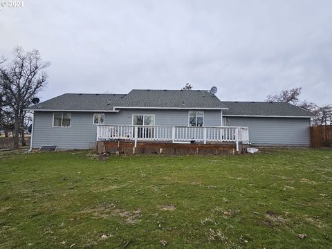 A home in Goldendale