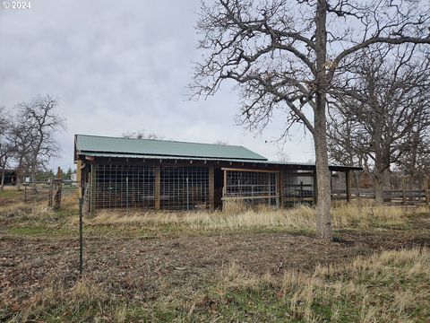 A home in Goldendale