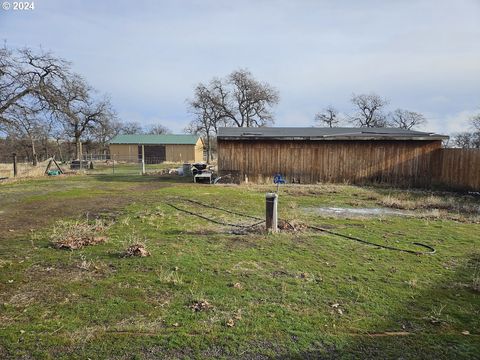 A home in Goldendale