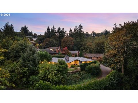 2628 SW PATTON CT Portland OR 97201