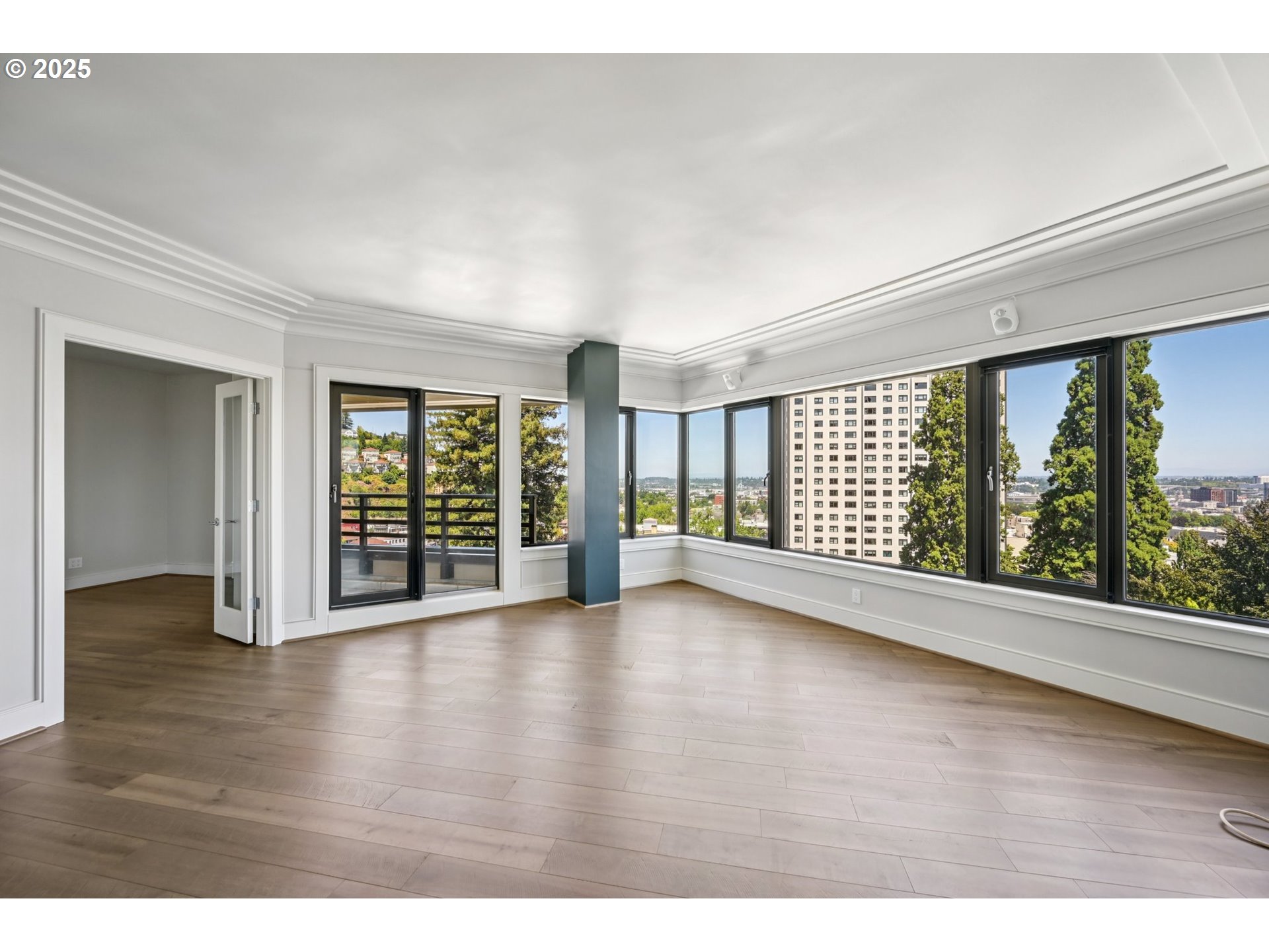 2245 SW PARK PL 7B