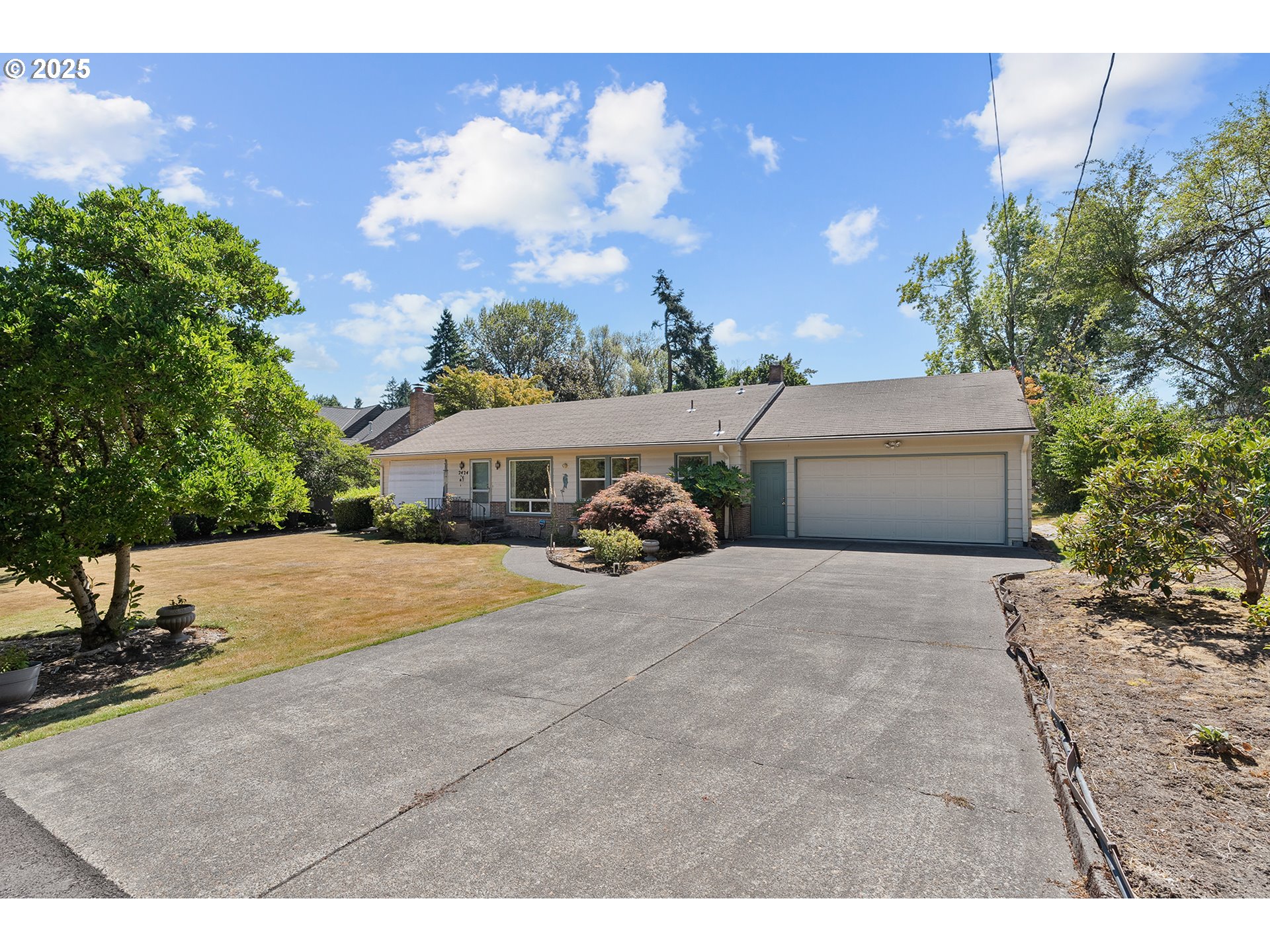 2424 GLENMORRIE DR