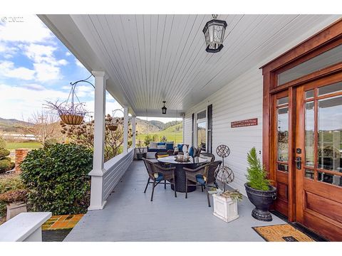 A home in Roseburg