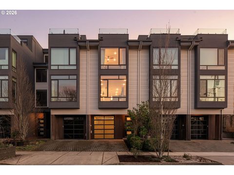 5248 NE COUCH ST Portland OR 97213