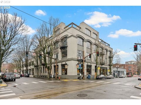 1011 NW GLISAN ST 302 Portland OR 97209