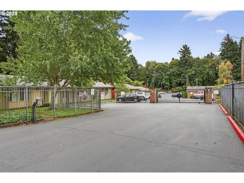 Photo of 3903 E 18th St, Vancouver, WA 98660 (MLS # 530629853)