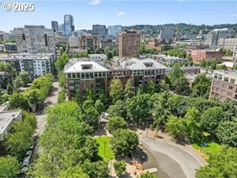 1030 NW JOHNSON ST 611 Portland OR 97209
