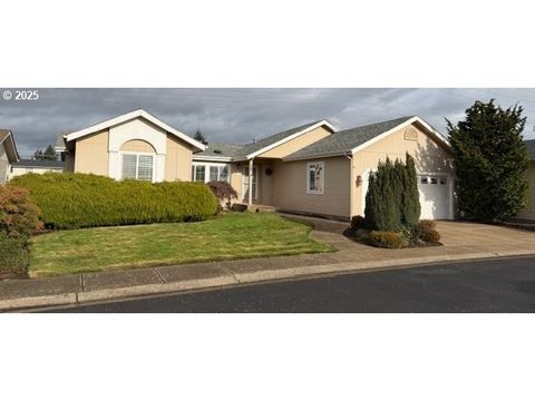 Photo of 4055 Royal Ave #133, Eugene, OR 97402 (MLS # 108565164)