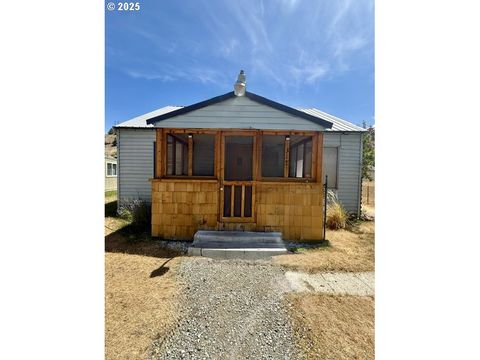 318 SW BRENT DR John Day OR 97845