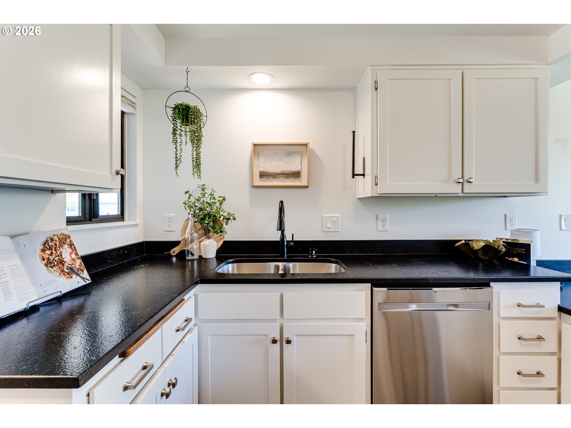 1171 VALLEY BUTTE DR