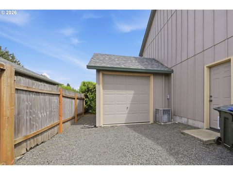 Tiny photo for 74 Sunday Dr, Creswell, OR 97426 (MLS # 325868665)
