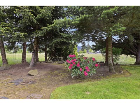 Tiny photo for 74 Sunday Dr, Creswell, OR 97426 (MLS # 325868665)