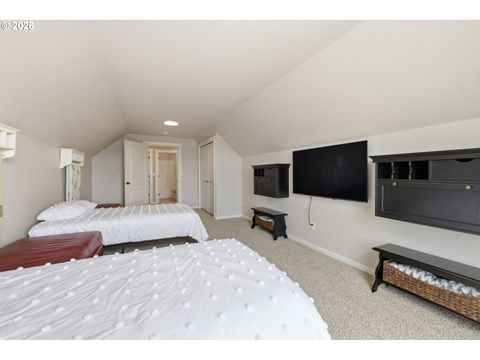 Tiny photo for 74 Sunday Dr, Creswell, OR 97426 (MLS # 325868665)