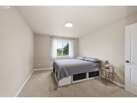 Tiny photo for 74 Sunday Dr, Creswell, OR 97426 (MLS # 325868665)