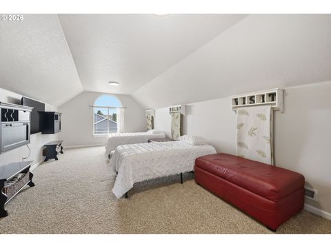 Tiny photo for 74 Sunday Dr, Creswell, OR 97426 (MLS # 325868665)