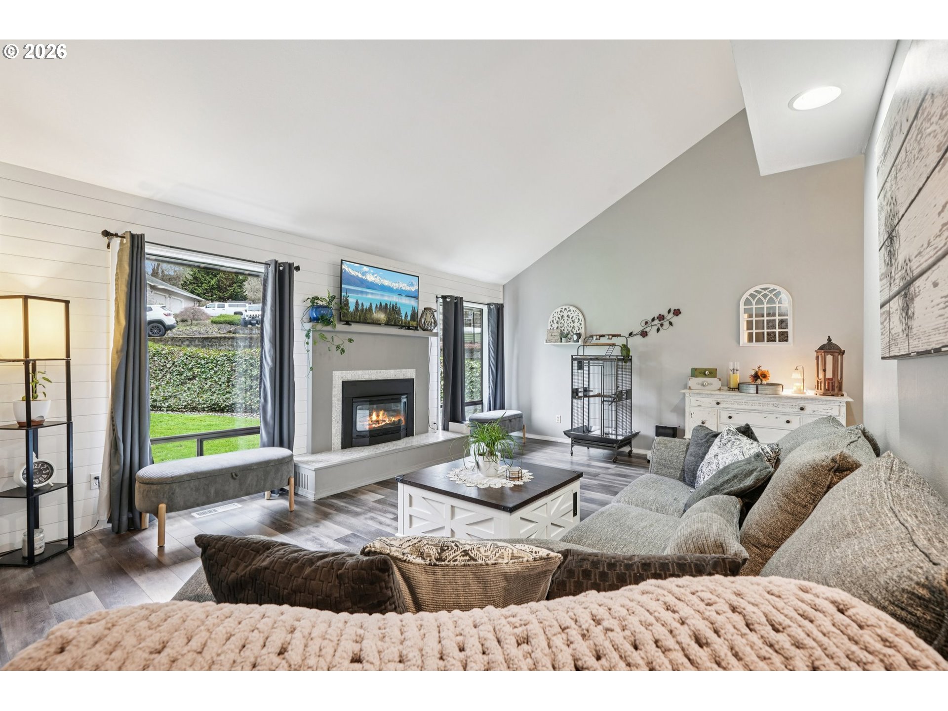 100 INGLEWOOD PARK