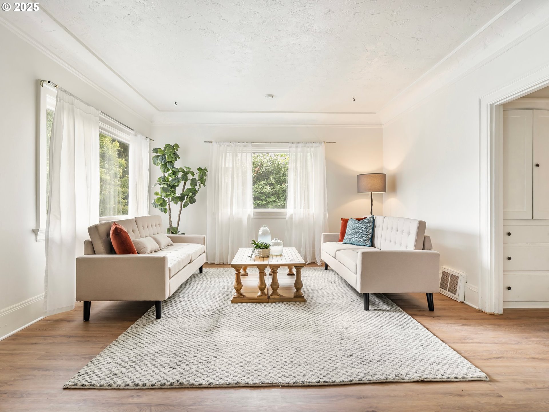 5415 NE GARFIELD AVE