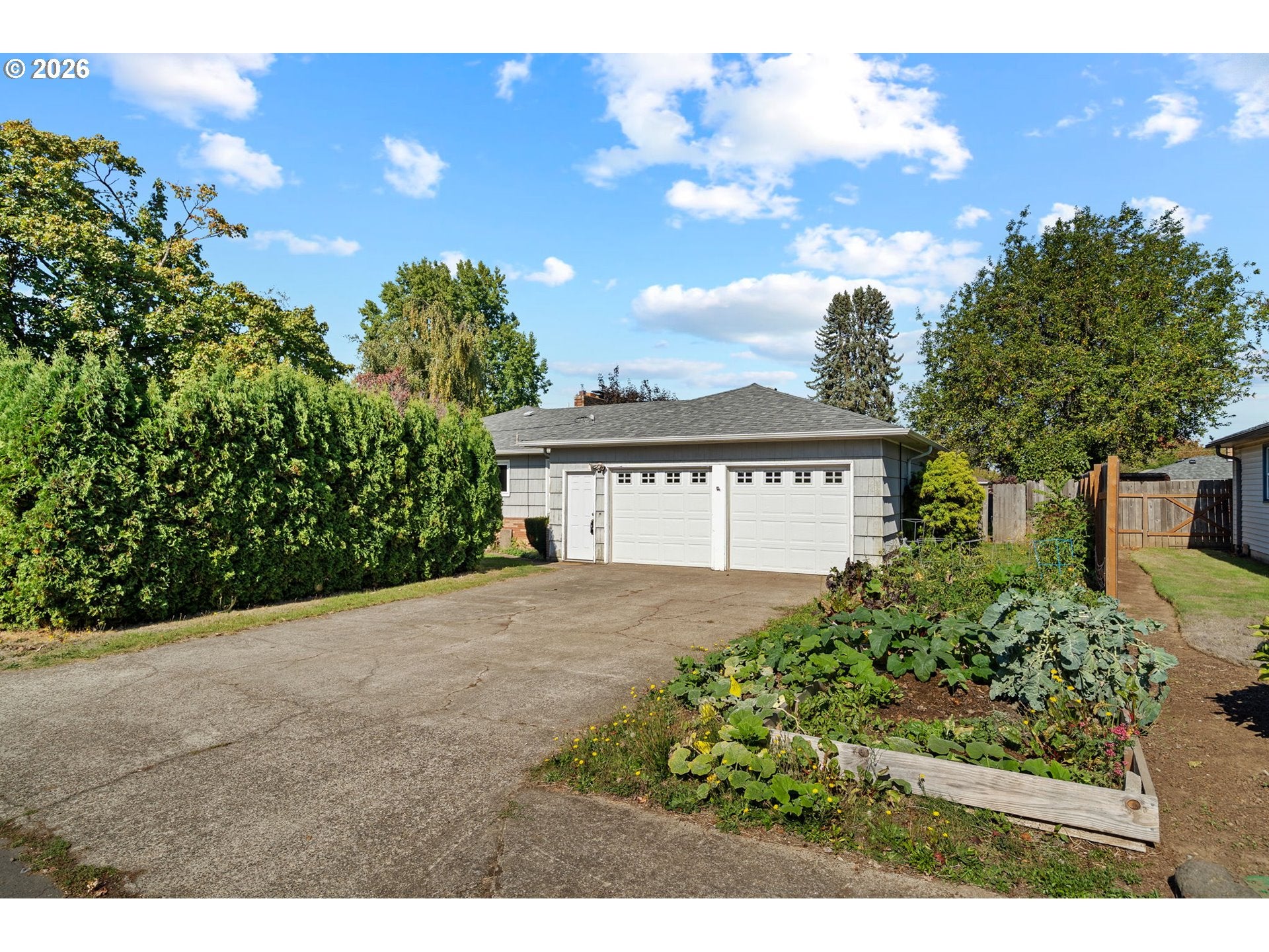 1460 EVERGREEN AVE