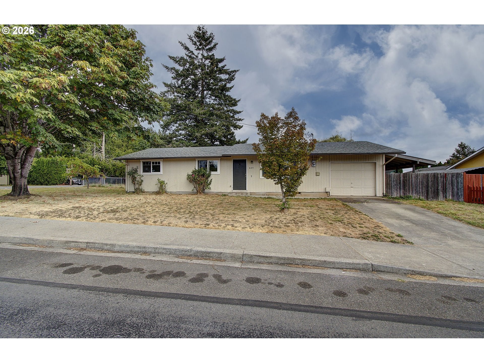 625 E ELM AVE
