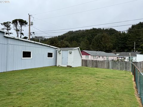 A home in Gold Beach