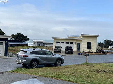 A home in Gold Beach