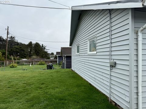 A home in Gold Beach