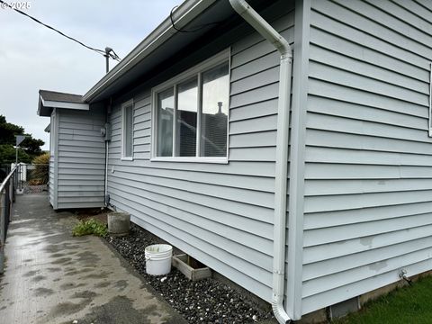 A home in Gold Beach