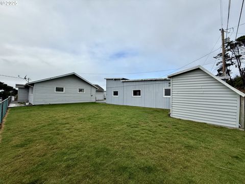 A home in Gold Beach