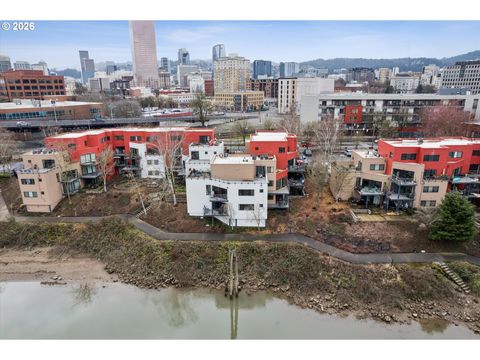 620 NW NAITO PKWY B7 Portland OR 97209