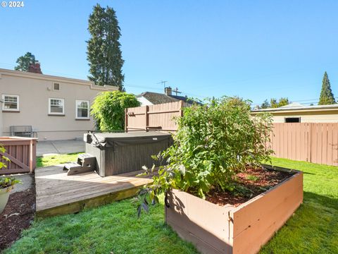 A home in Milwaukie