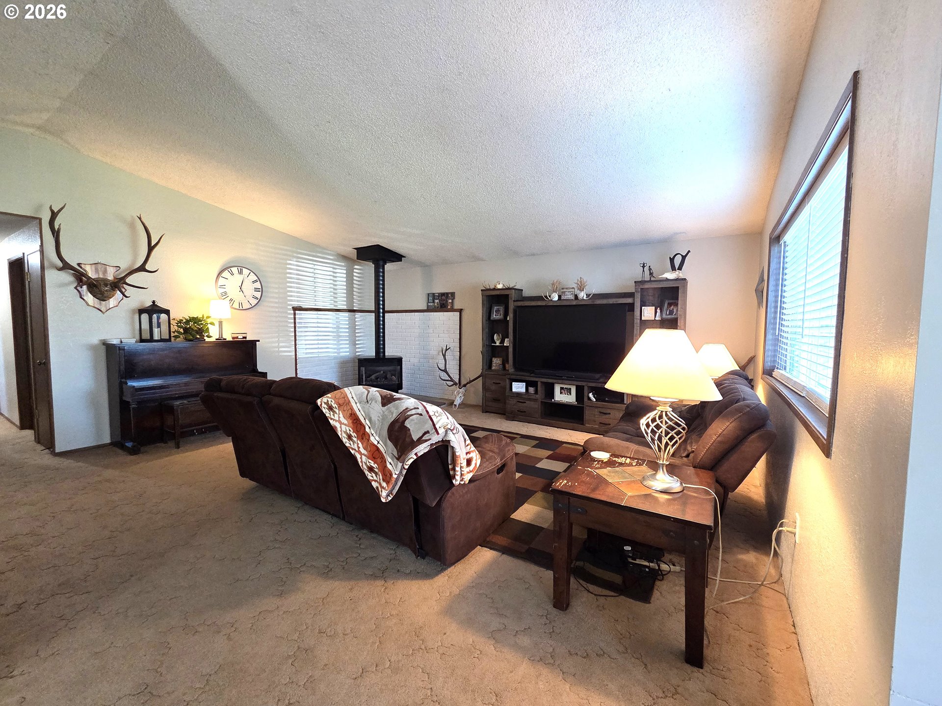 740 N 11TH AVE