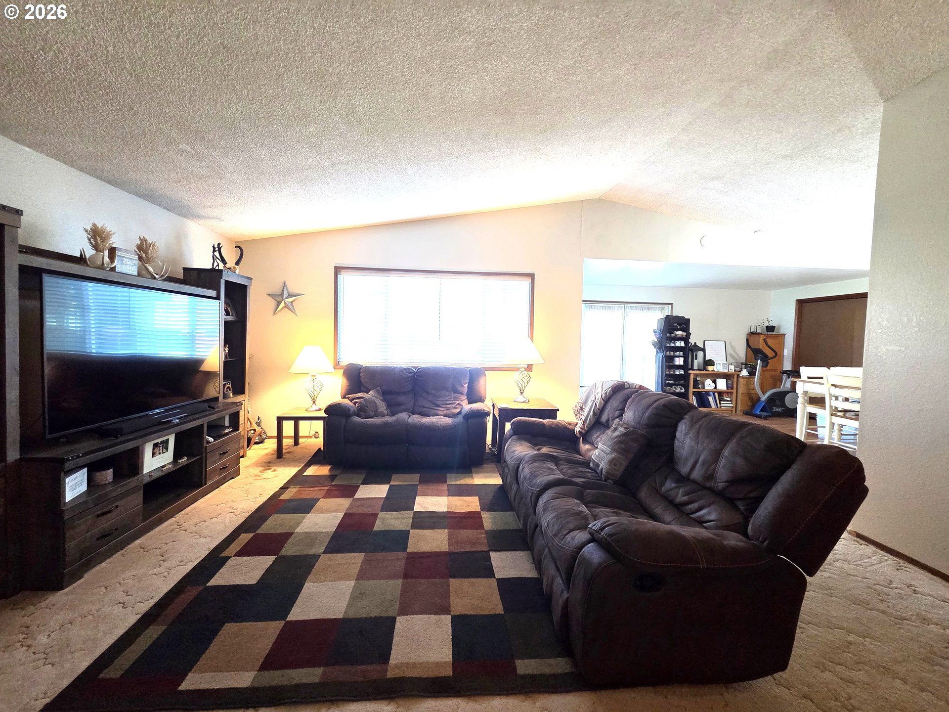 740 N 11TH AVE