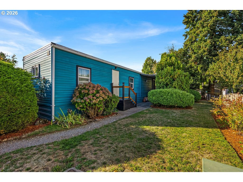 10701 SE HIGHWAY 212 R4